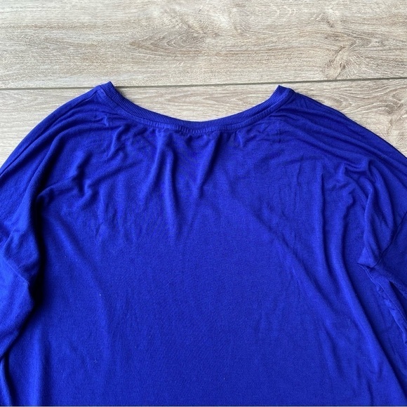 Aritzia Babaton Norris T Shirt In  Royal Blue - Picture 15 of 16